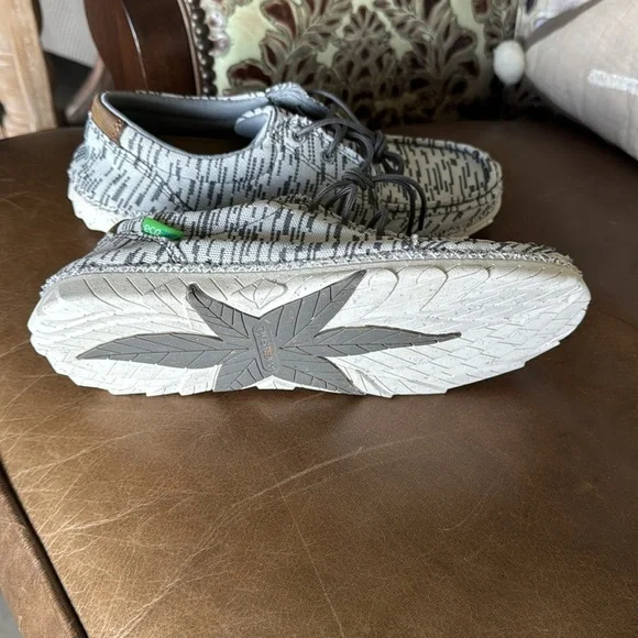 TWISTED X WOMEN'S KICKS CASUAL SHOES - MOC TOE - Picture 3 of 3